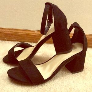 Boohoo black ankle strap heels size 9. NEVER WORN